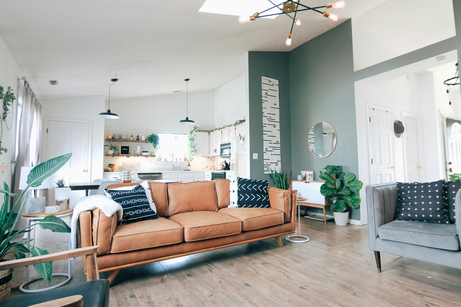 Sunny breakfast nook